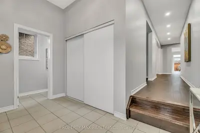 40 Britannia Avenue E, Oshawa, On L1l 0c1