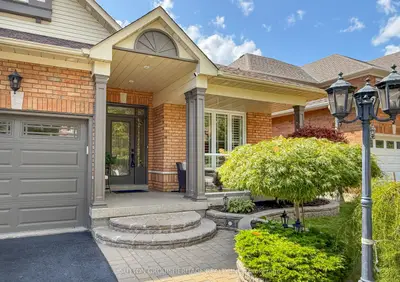 1870 Falconwood Way, Pickering, On L1v 7c3