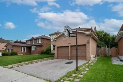 1951 Rosebank Road, Pickering, On L1v 1p7