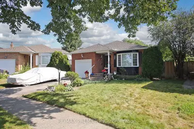 72 Homefield Square, Clarington, On L1e 1l3