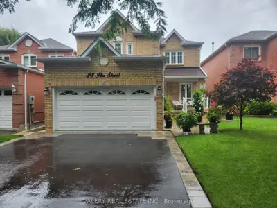 28 Iles Street, Ajax, On L1t 3v4
