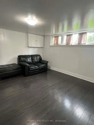 38 Celeste Drive Bsmt, Toronto, On M1e 2v1