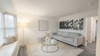 79 Ellington Drive, Toronto, On M1r 3y2