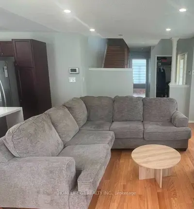 25 Hornett Way, Ajax, On L1z 0k6
