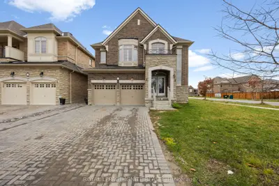 1 Morningstar Avenue, Whitby, On L1r 0p2