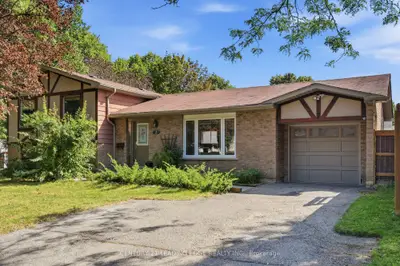 7 Dawson Street, Whitby, On L1n 6b3