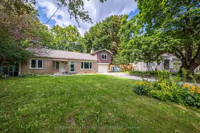 60 Marydon Crescent Upstairs, Toronto, On M1s 2h2