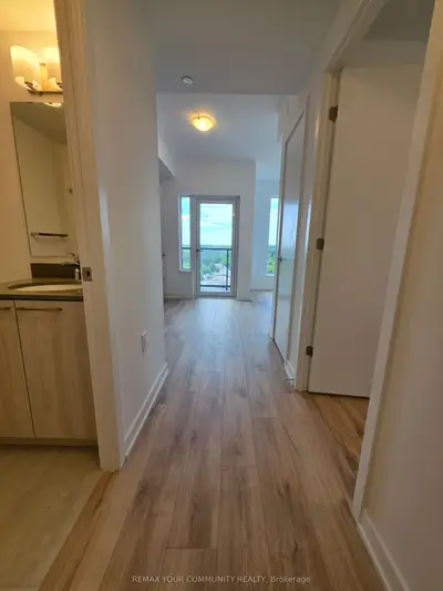 7439 Kingston Road 1002a, Toronto, On M1b 0g1