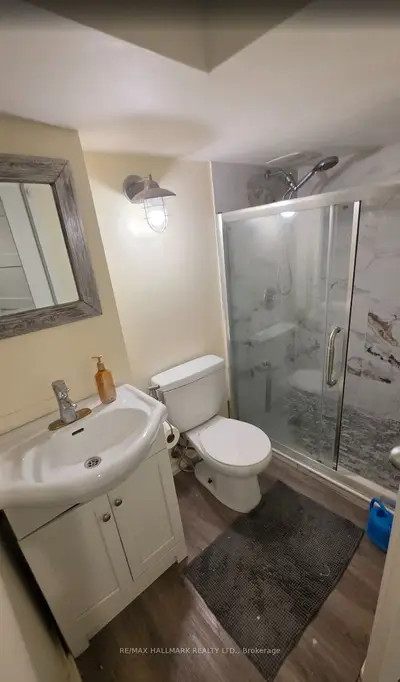 888 Krosno Boulevard Room 2, Pickering, On L1w 1h4