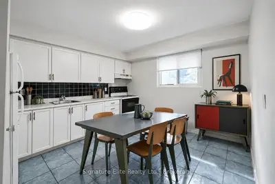 730 Cedar Street 7, Oshawa, On L1h 4m7