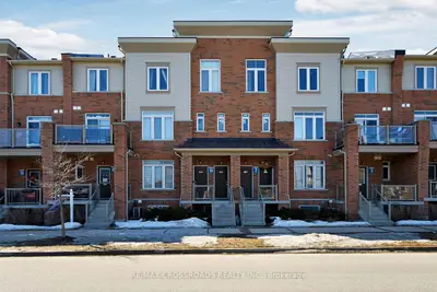 2726 William Jackson Drive 12, Pickering, On L1x 0e6