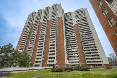 Condo Apartment in Toronto