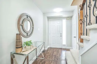 172 Kirkland Place, Whitby, On L1p 1x2