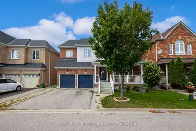 10 Coyle Street, Ajax, On L1t 0a2