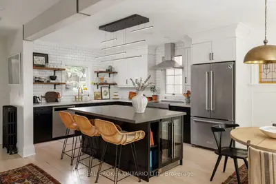 39 Beechwood Drive, Toronto, On M4k 3h7