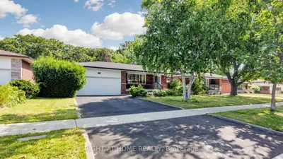 15 Skyridge Road, Toronto, On M1e 4n7