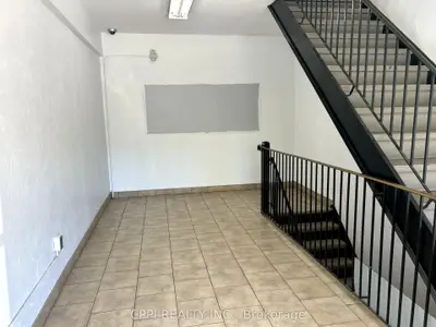 650 King Street E South Bsmnt, Oshawa, On L1h 1g5