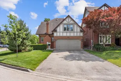 986 Mountcastle Crescent, Pickering, On L1v 5j3