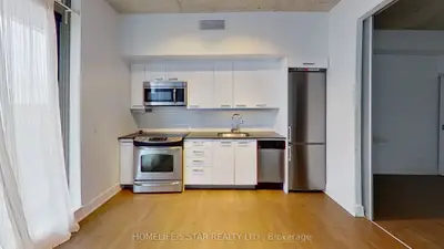 630 Queen Street E 603, Toronto, On M4m 1g3