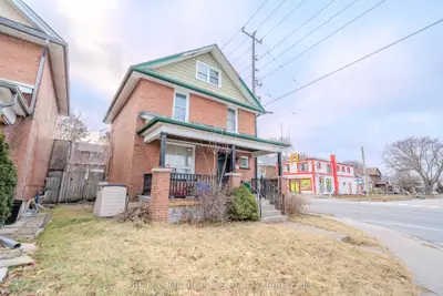 240 Division Street, Oshawa, On L1g 5m5