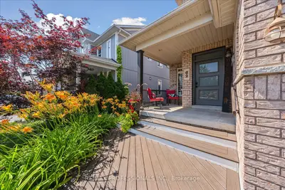 62 Blackfriar Avenue, Whitby, On L1m 2c1