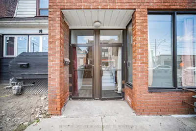 945 Gerrard Street E, Toronto, On M4m 1z1