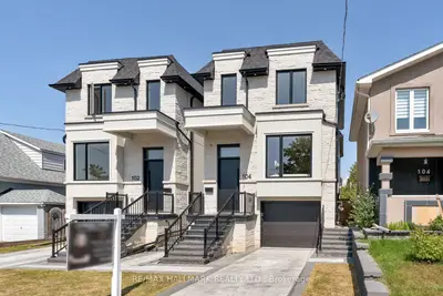 104 Yardley Avenue, Toronto, On M4b 2b1