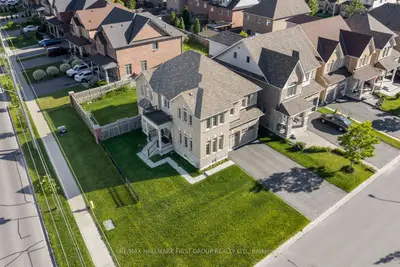 1 Cale Avenue, Clarington, On L1e 0h5