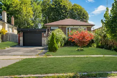 17 Barlow Road, Toronto, On M1g 2b5