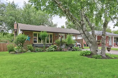 330 Waverly Street N, Oshawa, On L1j 5w1