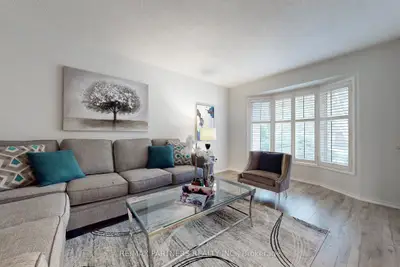 15 Ribblesdale Drive, Whitby, On L1n 6z3