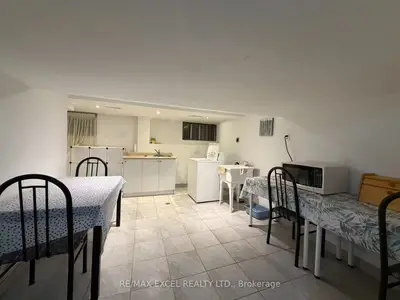 56 Leafield Drive Bsmt, Toronto, On M1w 2t2