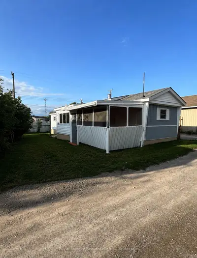 1037 Arthur Street 4, Clarington, On L1b 1k6