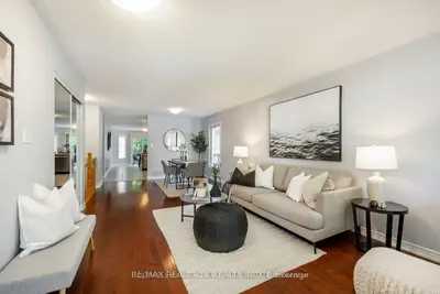 59 Harty Crescent, Ajax, On L1t 4e6