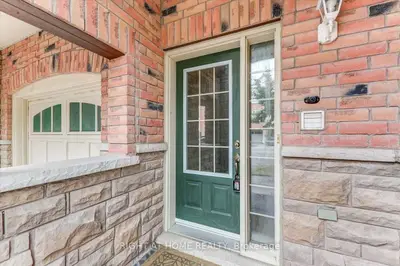 23 Linnell Street, Ajax, On L1z 0k9
