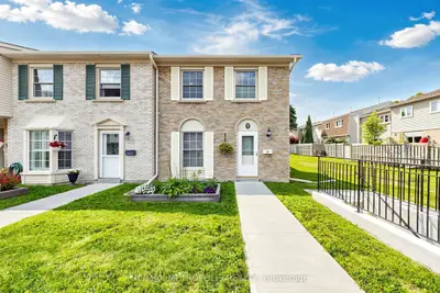 580 Eyer Drive 96, Pickering, On L1w 3b7