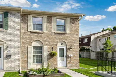 580 Eyer Drive 96, Pickering, On L1w 3b7