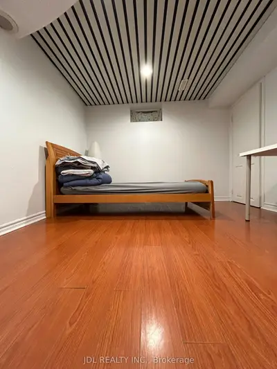44 Glencoyne Cres Crescent One Bedroom Basement, Toronto, On M1w 2z2