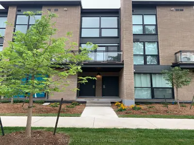 9b Falaise Road, Toronto, On M1e 0c5