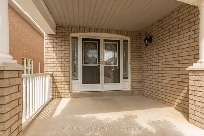 14 Robert Attersley Drive W, Whitby, On L1r 3e3