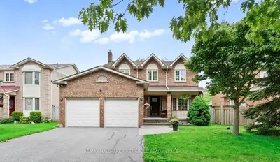 60 Spiers Crescent, Ajax, On L1s 6y6