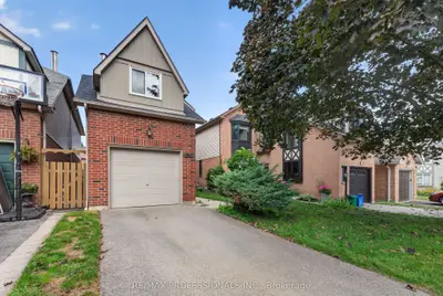 1001 Redbird Crescent, Pickering, On L1v 5k4