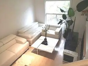 19 Crown Acres Court Main, Toronto, On M1s 4w1