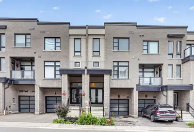 2506 Castlegate Crossing Drive, Pickering, On L1x 0h8