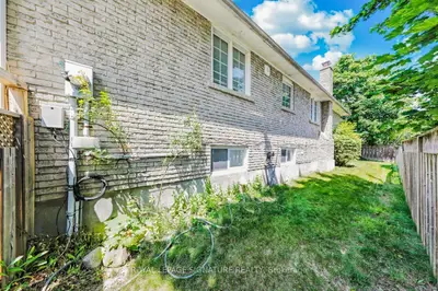 1905 Rosefield Road Bsmt, Pickering, On L1v 3k1