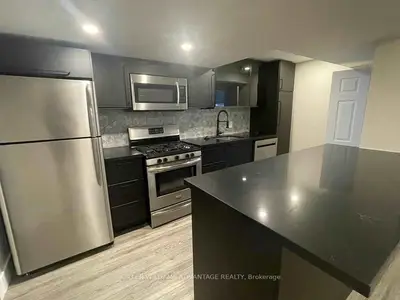 372 Highfield Road #lower, Toronto, On M4l 2v6