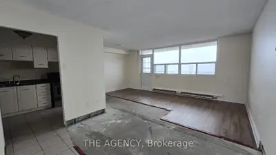 207 Galloway Road 804, Toronto, On M1e 4x3