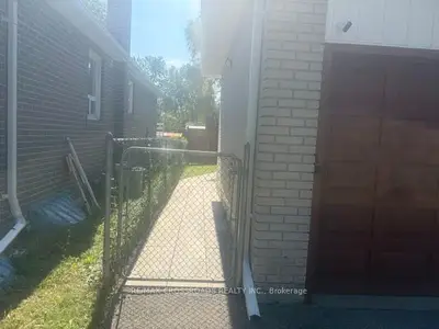 65 Romulus Drive, Toronto, On M1k 4c1