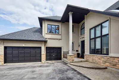 475 Poplar Avenue, Ajax, On L1s 1e7