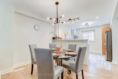 441 Military Trail 70, Toronto, On M1e 4e8